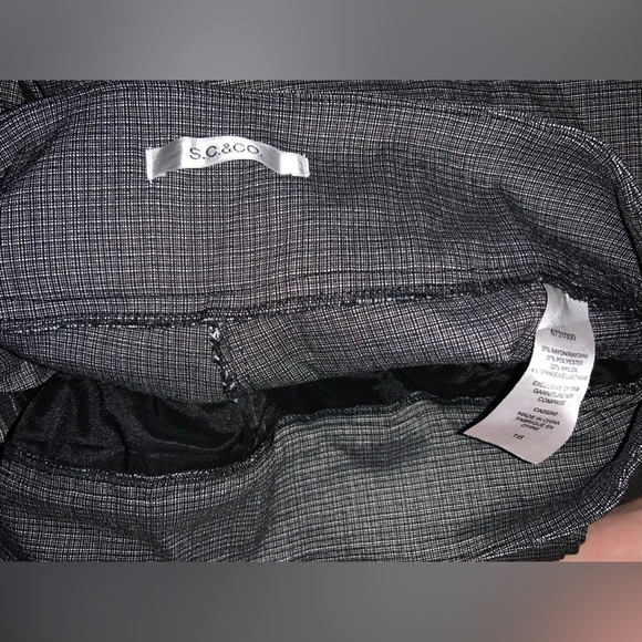 4 Pairs of Size 16 Pants - Picture 9 of 9